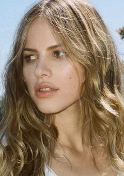 Halston Sage