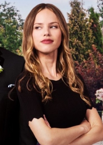 Halston Sage
