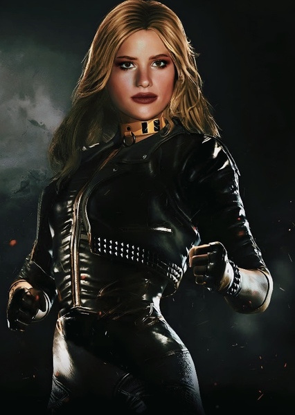 Halston Sage photo