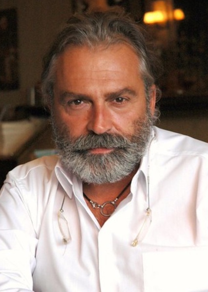 Haluk Bilginer photo