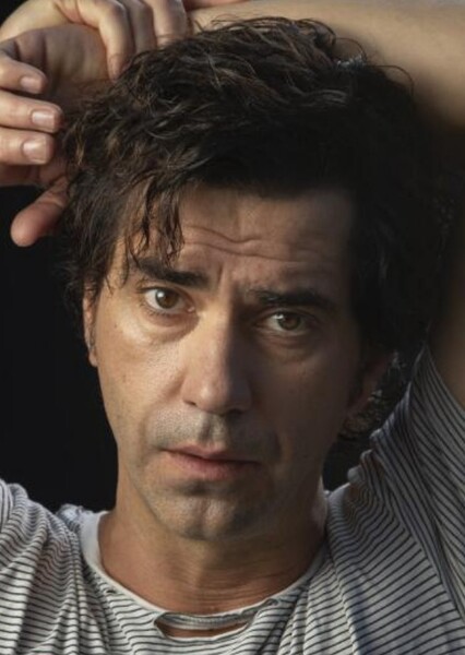 Hamish Linklater photo
