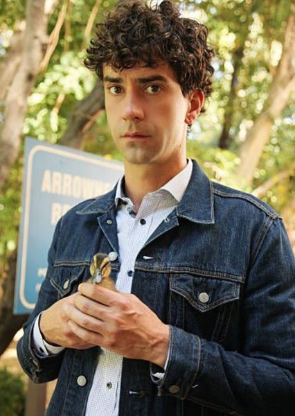 Hamish Linklater photo