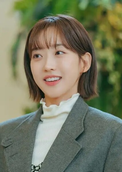 Han Ji-hyeon photo