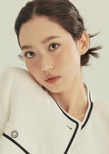 Han Ji-hyeon photo