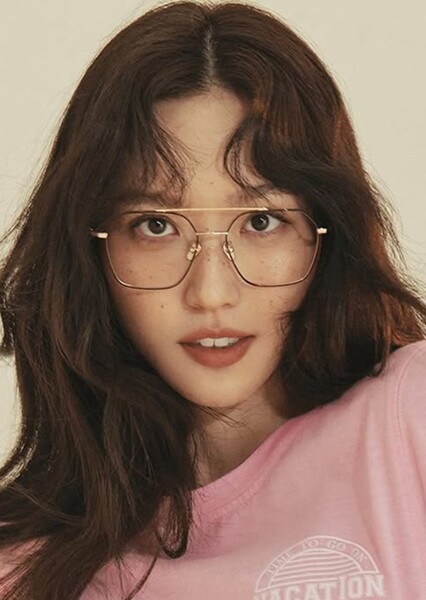 Han Ji-hyeon photo