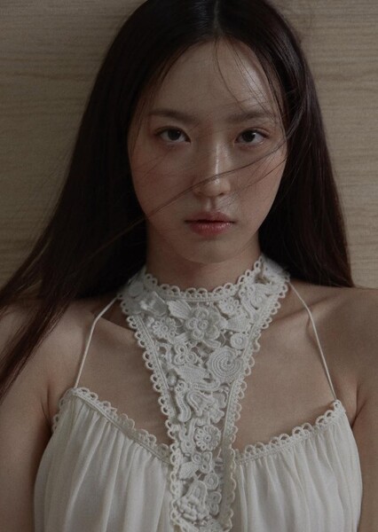 Han Ji-hyeon photo
