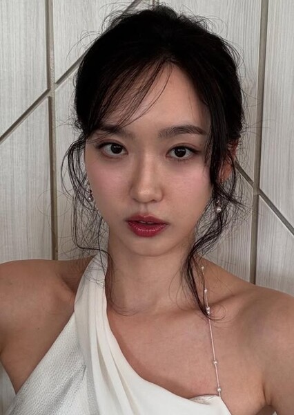 Han Ji-hyeon photo