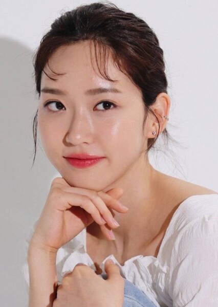 Han Ji-hyeon photo