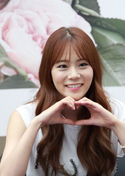 Han Seung-yeon photo