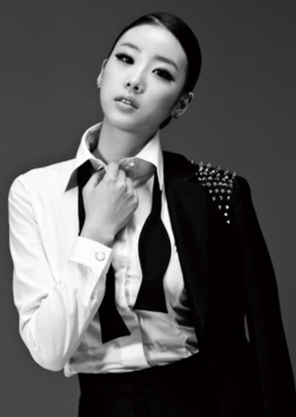 Han Ye Jin photo