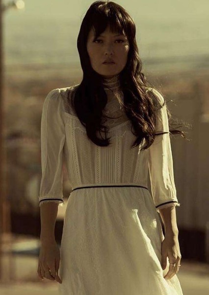 Hana Mae Lee photo
