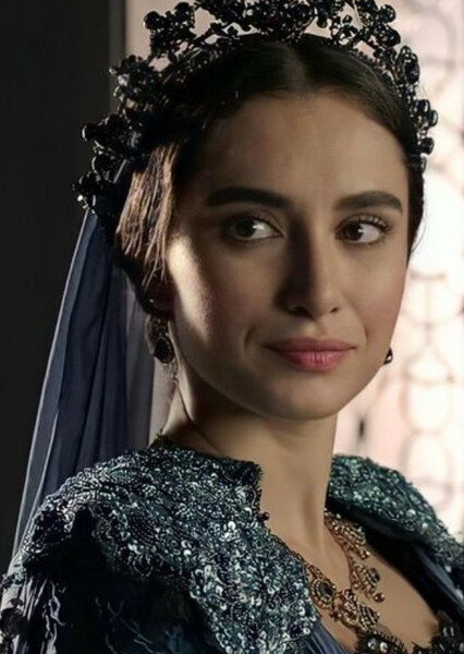Hande Doğandemir photo