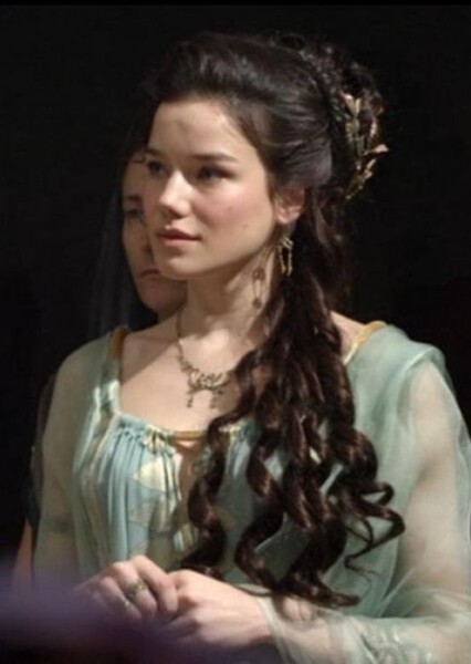 Hanna Mangan Lawrence photo