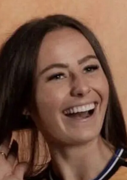 Hannah Cain photo