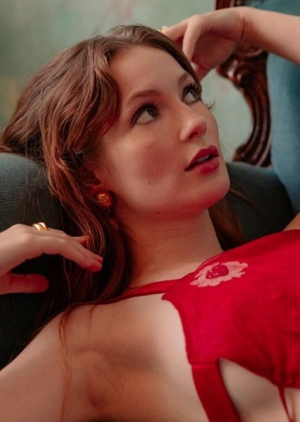 Hannah Dodd photo