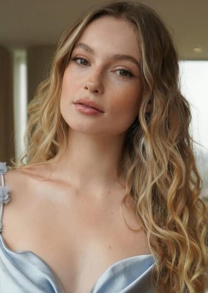 Hannah Dodd photo