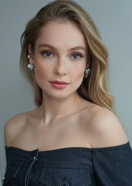 Hannah Dodd photo