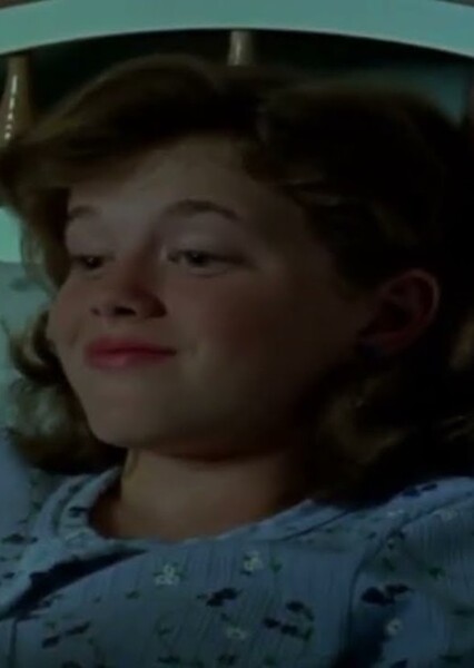 Hannah Fairchild (Nicole Dicker)