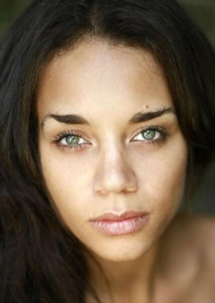 Hannah John-Kamen photo