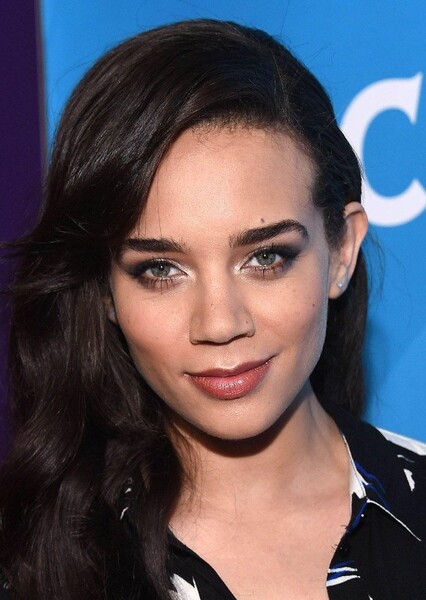 Hannah John-Kamen photo