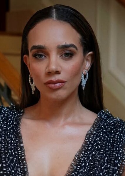 Hannah John-Kamen photo