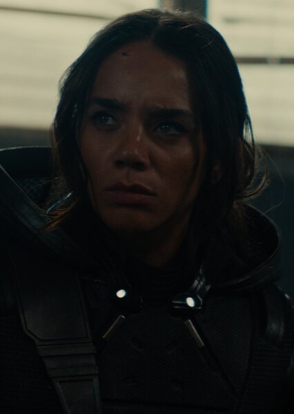 Hannah John-Kamen photo