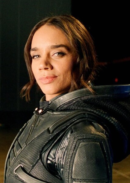 Hannah John-Kamen photo