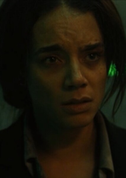 Hannah John-Kamen photo