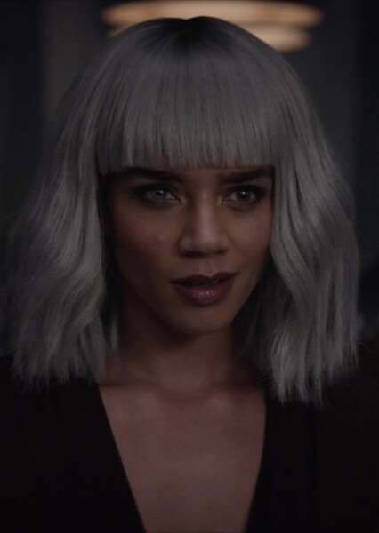Hannah John-Kamen photo