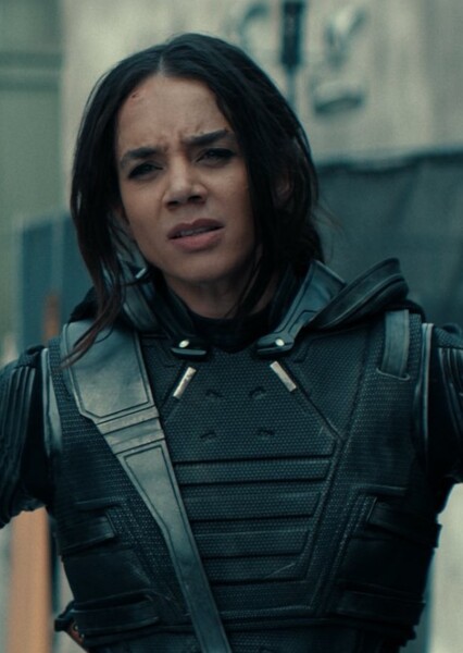 Hannah John-Kamen photo