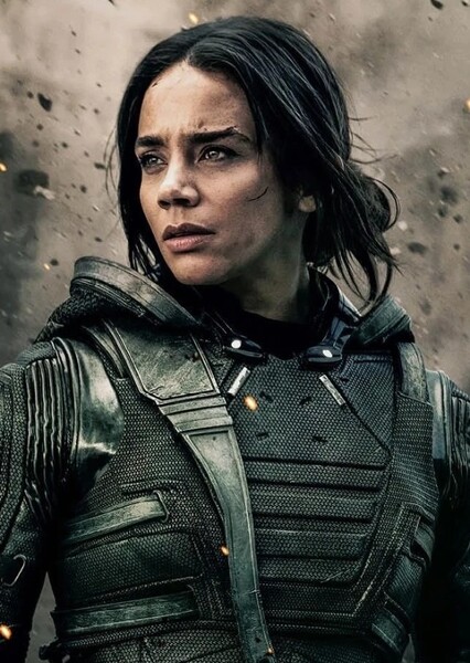 Hannah John-Kamen photo