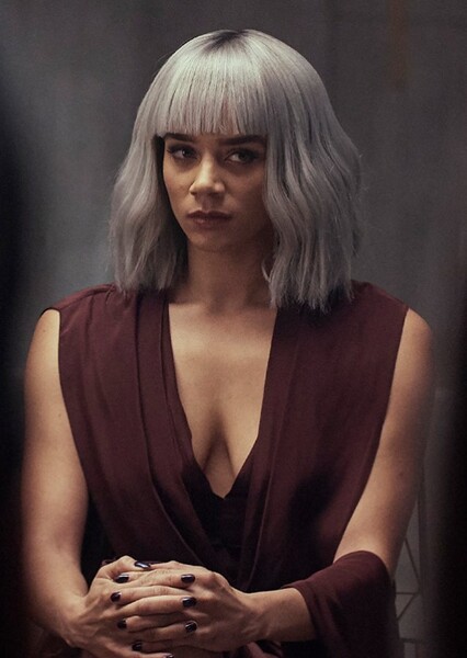 Hannah John-Kamen photo
