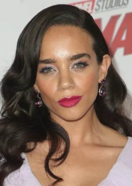 Hannah John-Kamen photo