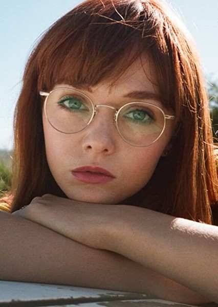 Hannah Rose May photo