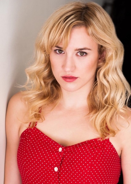 Hannah Telle photo