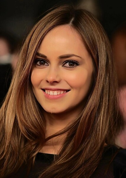 Hannah Tointon photo