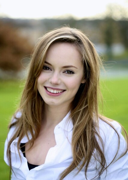 Hannah Tointon photo