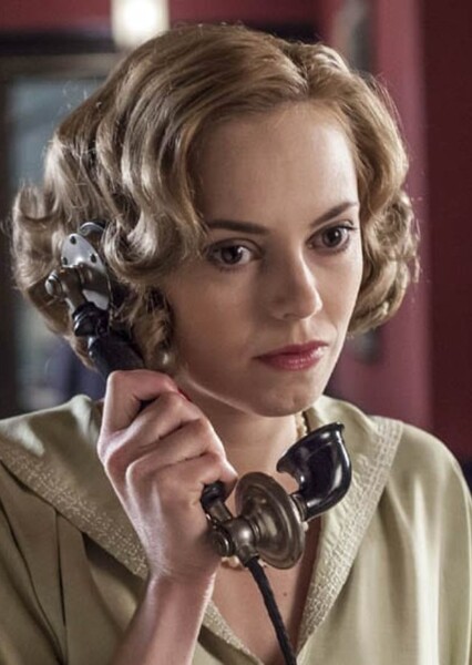 Hannah Tointon photo