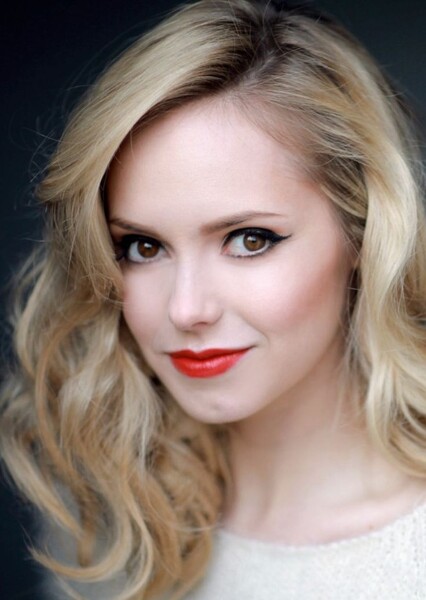 Hannah Tointon photo