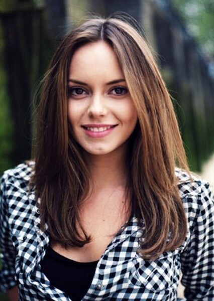 Hannah Tointon photo