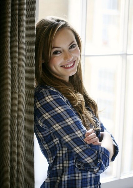 Hannah Tointon photo