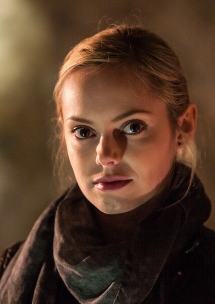Hannah Tointon photo