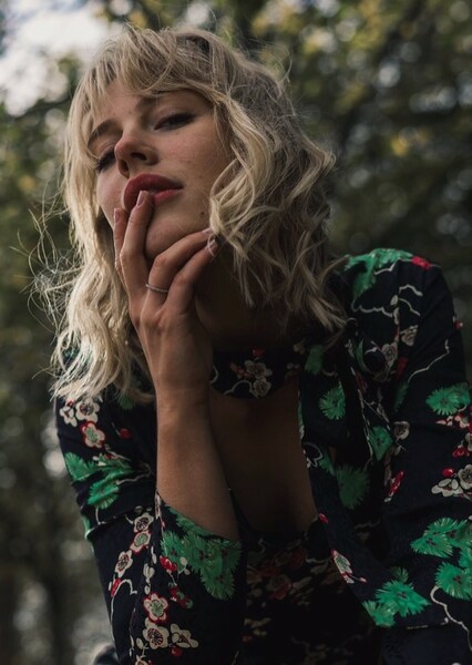 Hannah van der Westhuysen photo