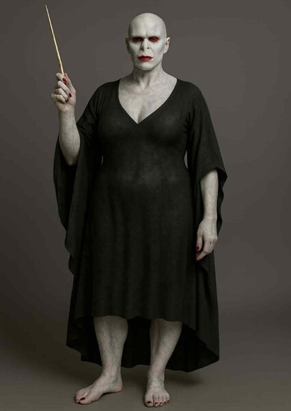 Hannah Waddingham photo