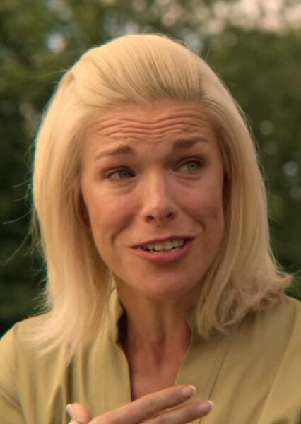 Hannah Waddingham photo