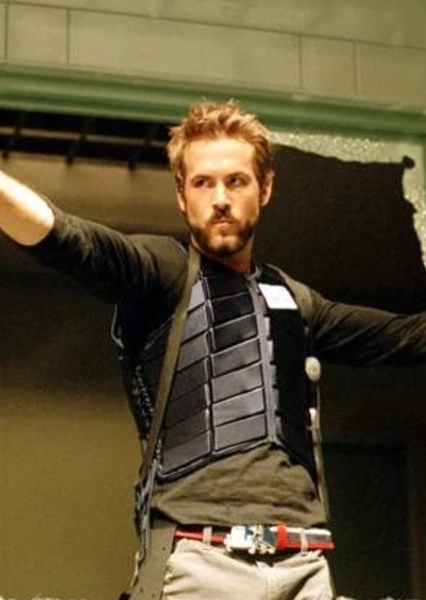Hannibal King (Ryan Reynolds) photo