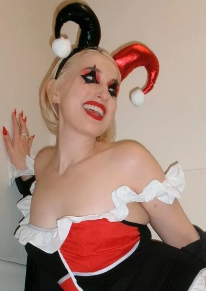 Harley Quinn Smith photo