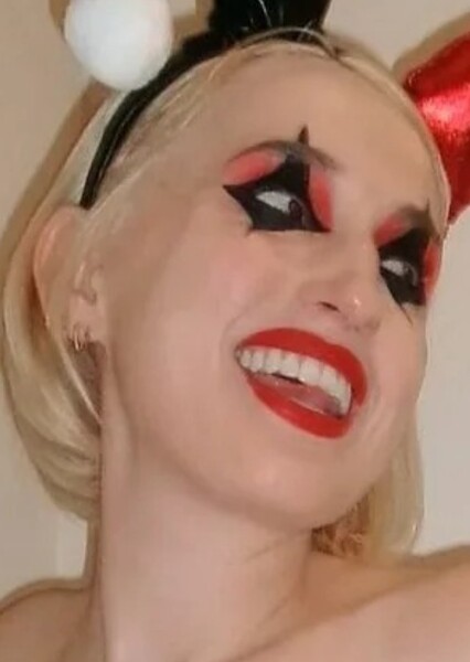 Harley Quinn Smith photo