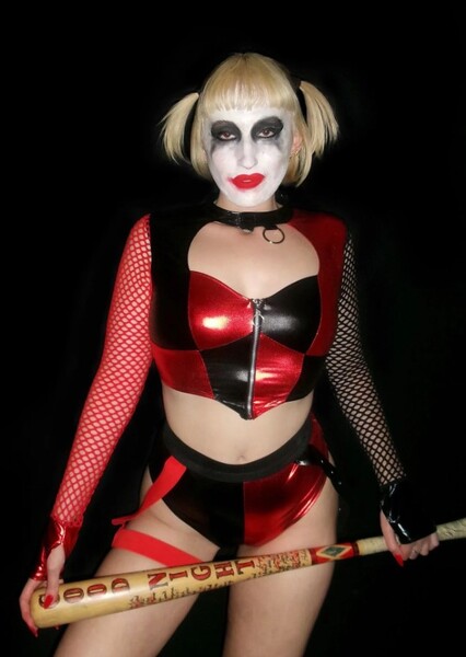 Harley Quinn Smith photo