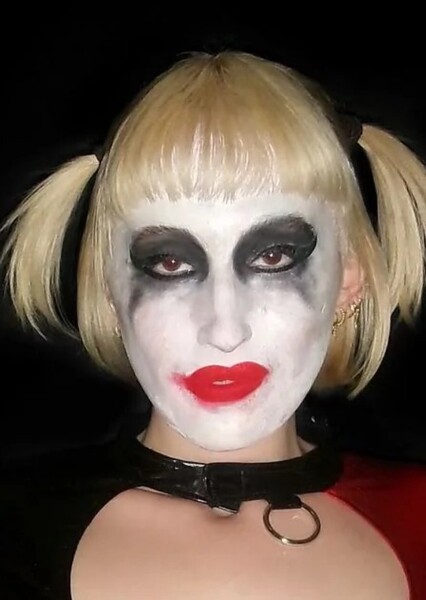 Harley Quinn Smith photo